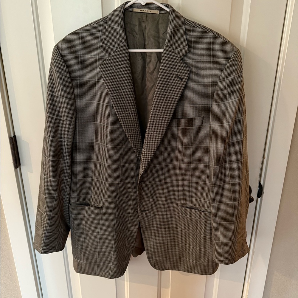Burberry Gray Checkered Sport Coat